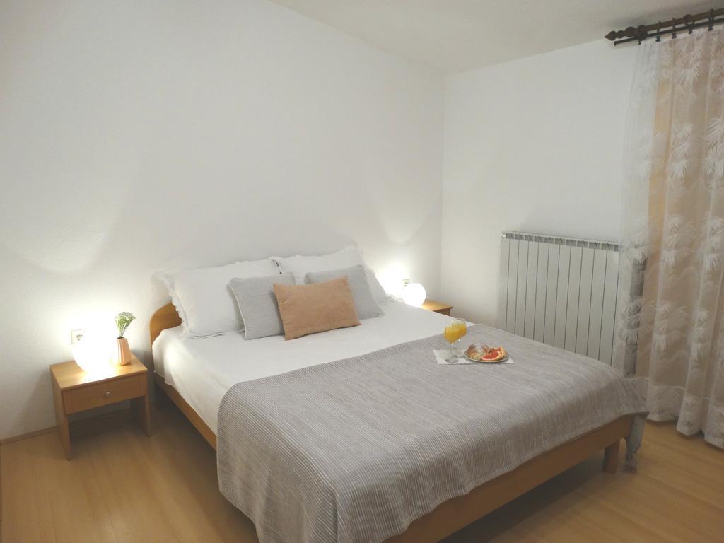 Marina Apartments Kaštela Eksteriør billede