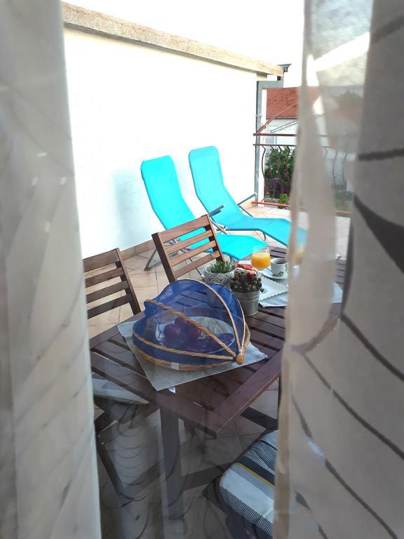 Marina Apartments Kaštela Eksteriør billede