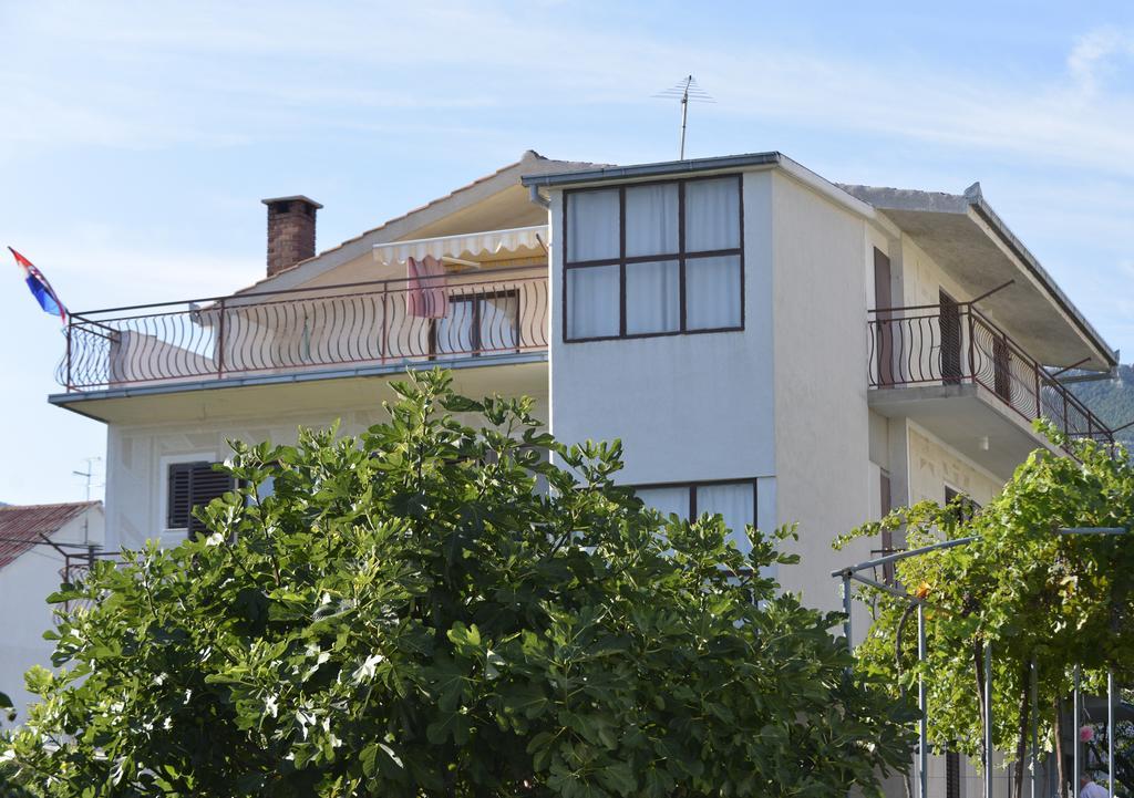 Marina Apartments Kaštela Eksteriør billede